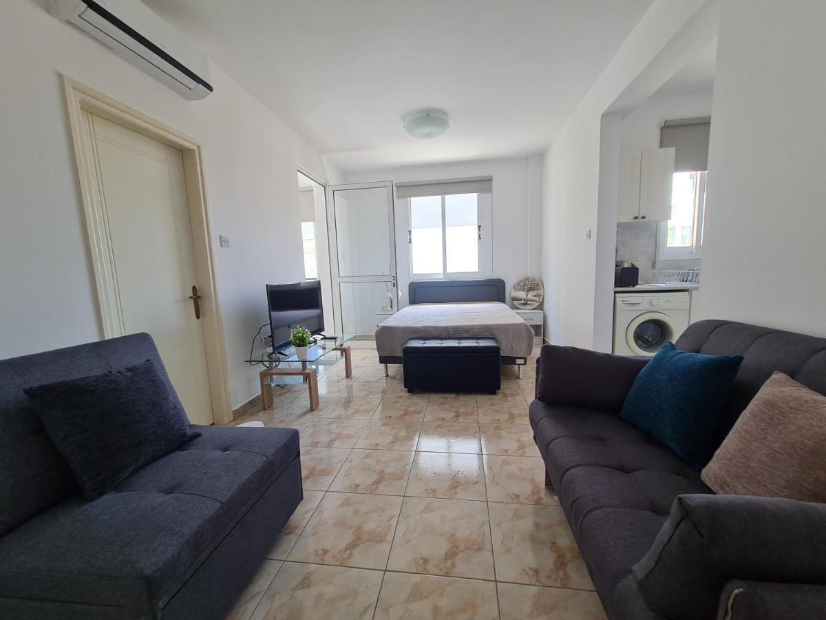 Laertis 2 Complex, Studio Apartment 106 - By Imh Travel & Tours Paphos Esterno foto