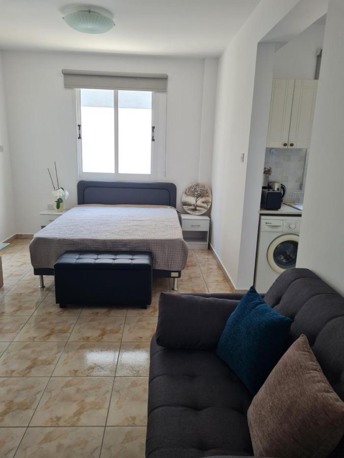 Laertis 2 Complex, Studio Apartment 106 - By Imh Travel & Tours Paphos Esterno foto